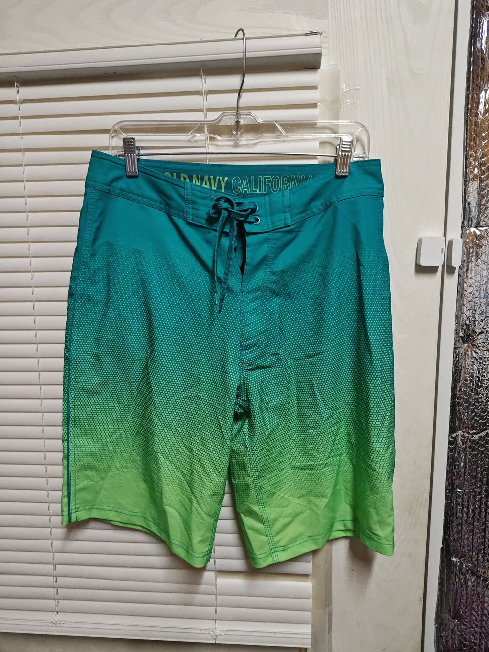 Old Navy Men’s Teal to Lime Green Ombre Swim Trunks
